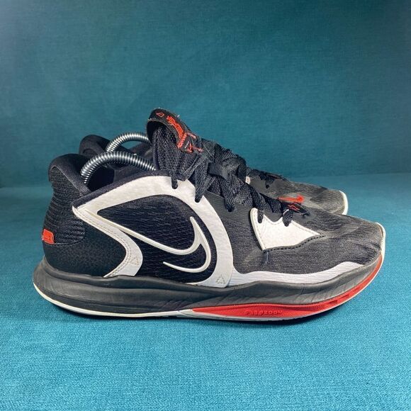 Size 8.5 - Men’s Nike Kyrie low 5 bred dominoes shoes main image 6